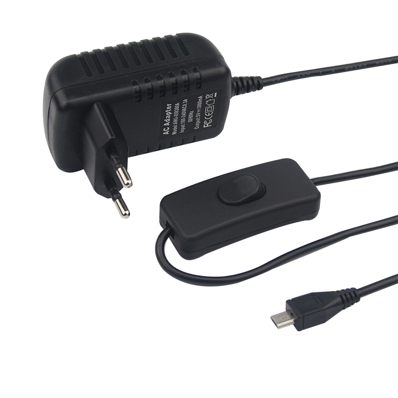 5V 3A Raspberry Pi 3 Modello B - Pi Power Supply recensione e prezzo